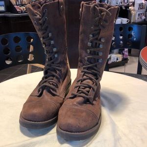 Pair of American Eagle Brown Boots!